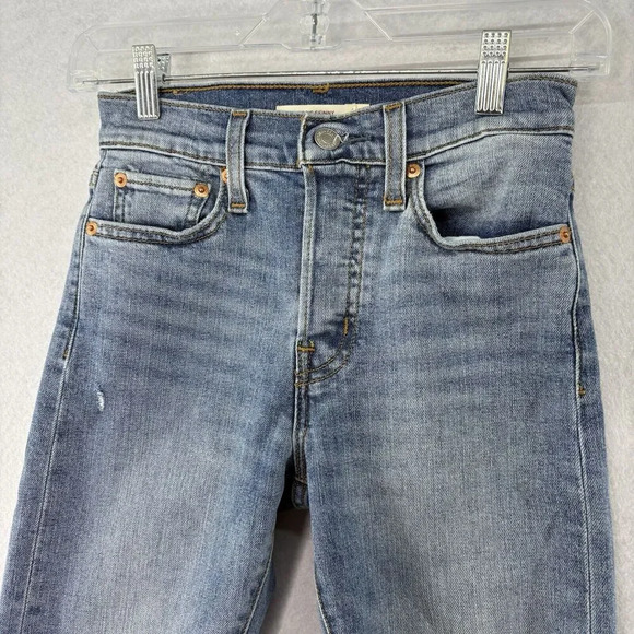 Levis Women’s Wedgie Skinny Jeans Size 24 Distressed Button Fly Stretch Fray Hem - Picture 4 of 9